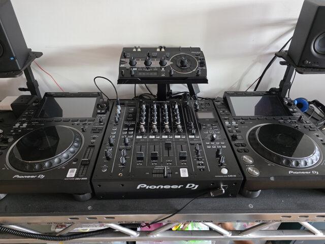Pioneer DJ DJM-A9 Review 2026